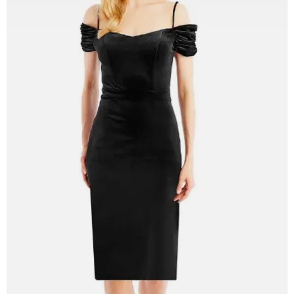 Nicole Miller Off the Shoulder Velvet Dress w/ Ruched Sleeves Size 4 in Black - Picture 2 of 9